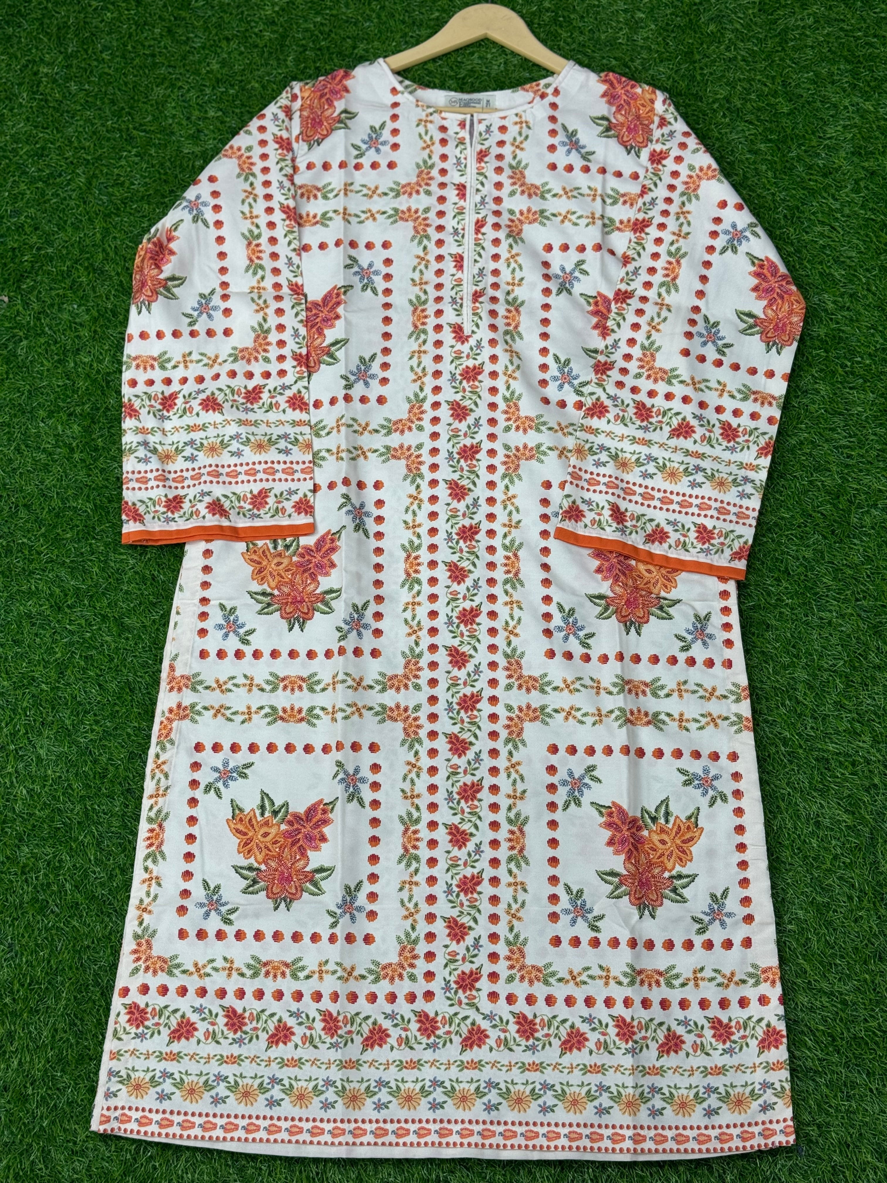 WOMEN 2 PICS SUIT SLIK FABRIC WINTER STUFF