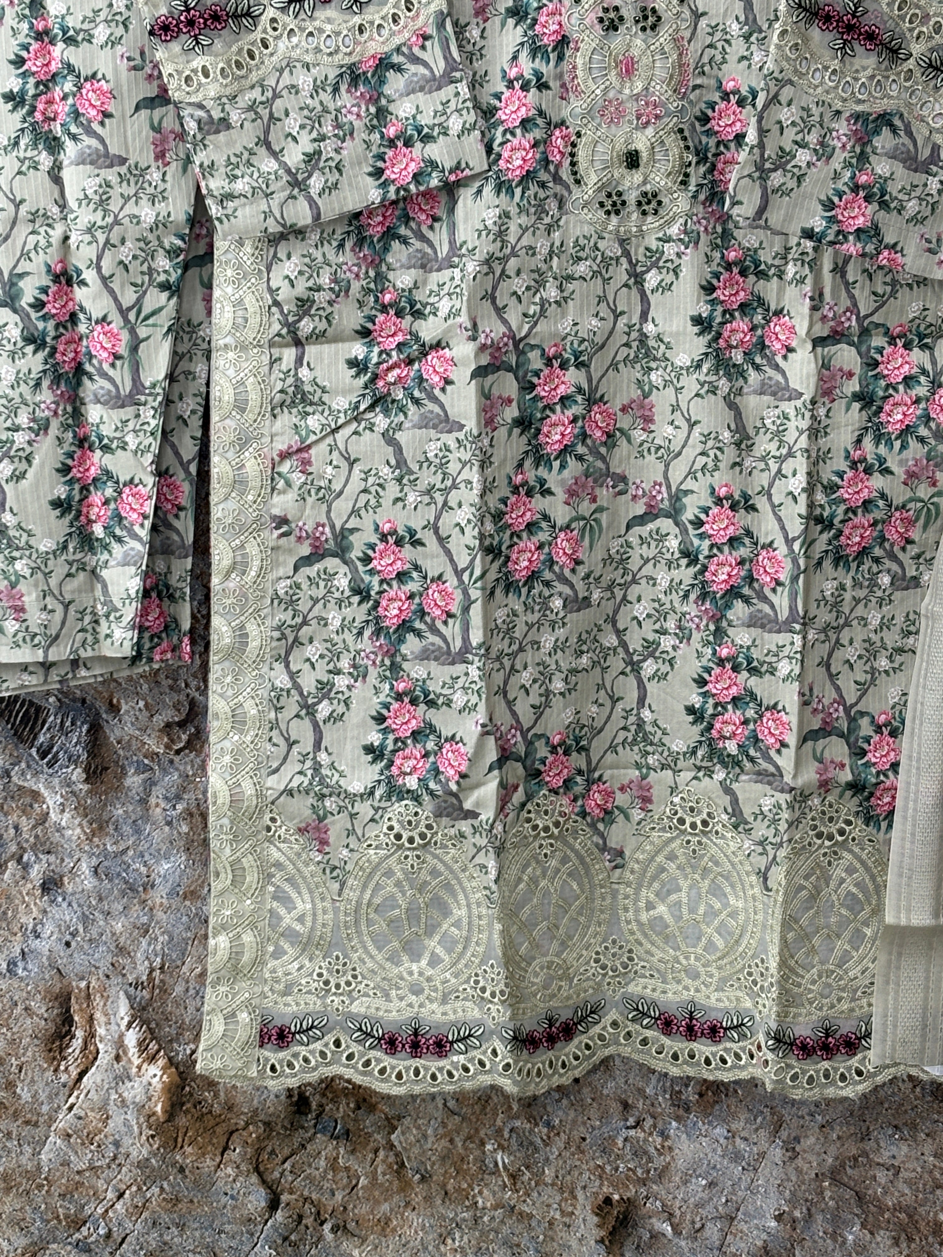 Women 3 peice suit winter fabric ✅