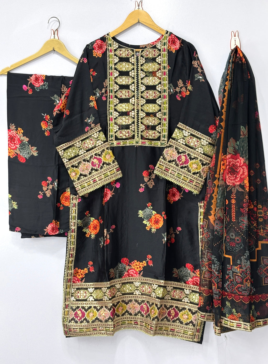 Women 3 peice dress ✨