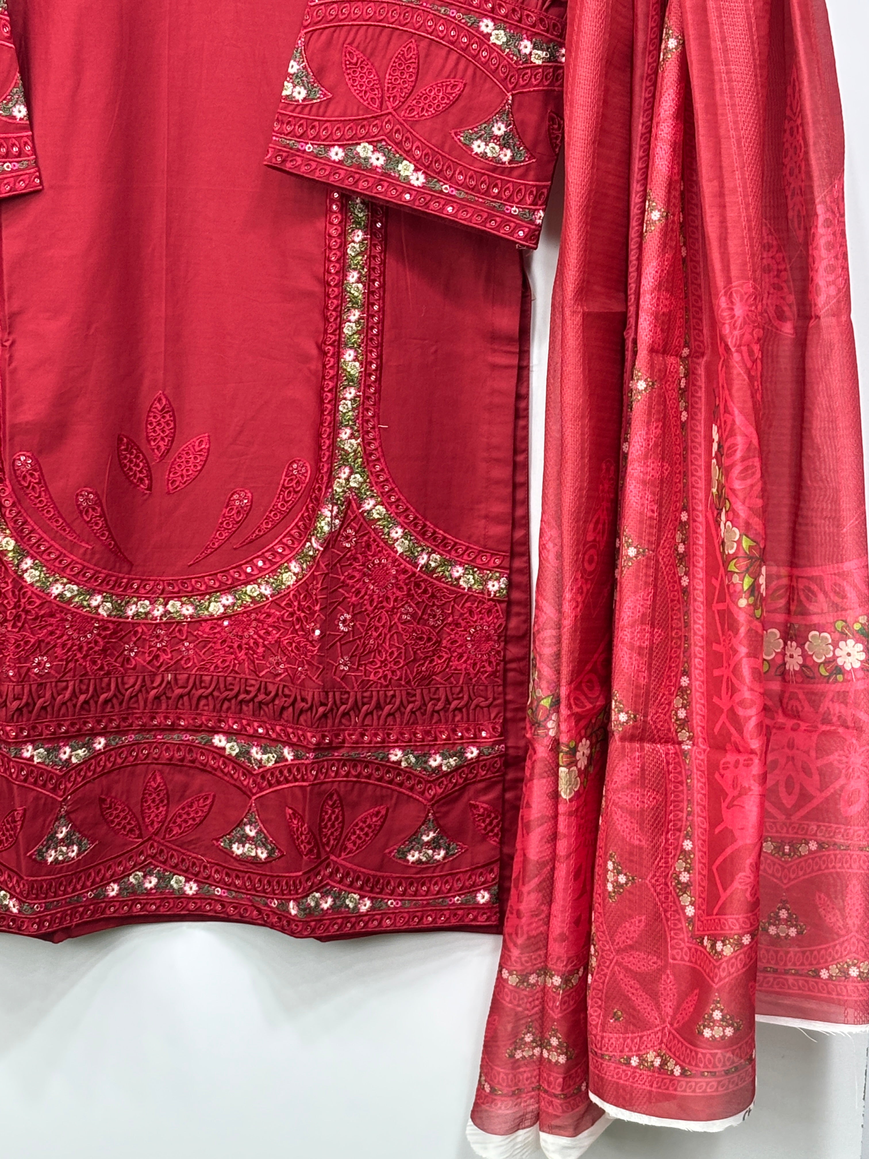 Women 3 peice suit Winter fabric 💫