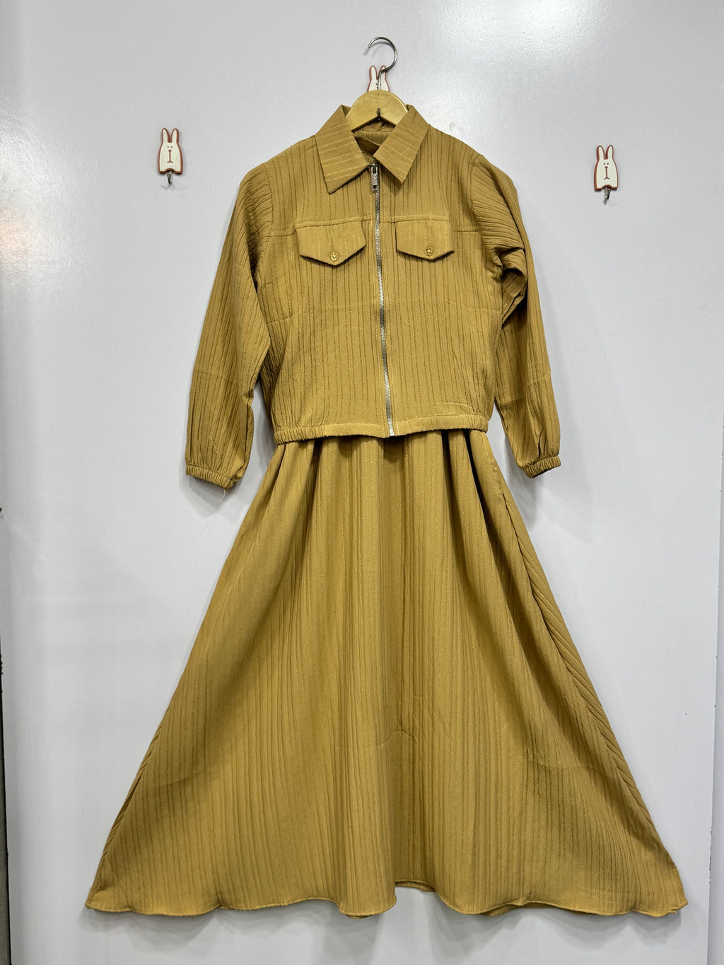 Elegant Maxi with Front-Zip Jacket