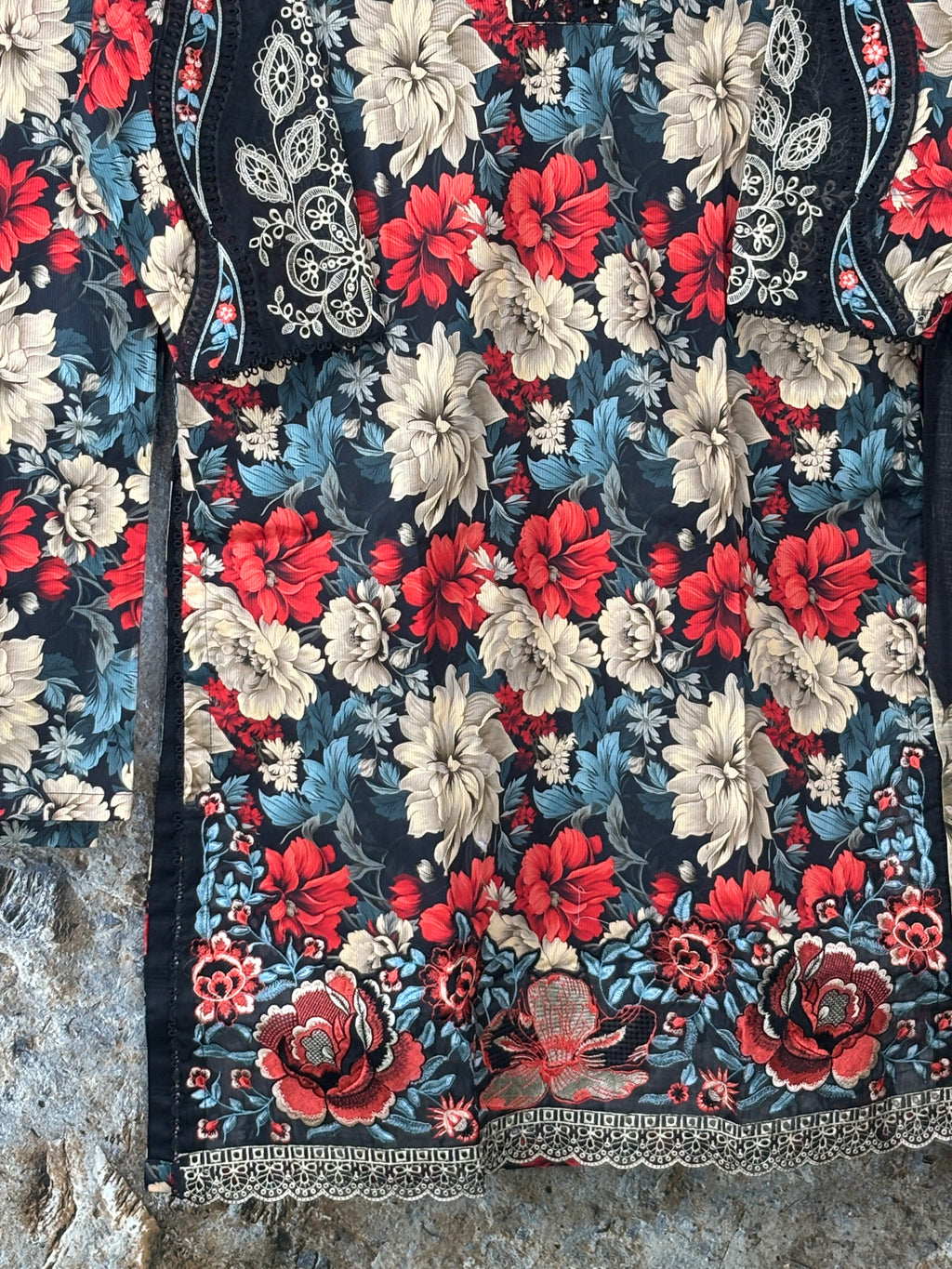 Women 3 pics suit kotrai fabric