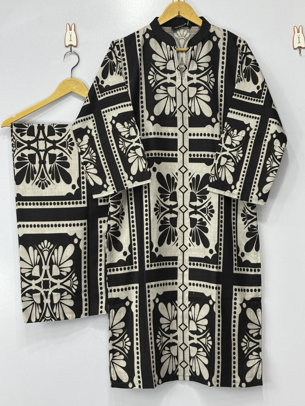 Women 2 peice suit Khadar fabric ✅