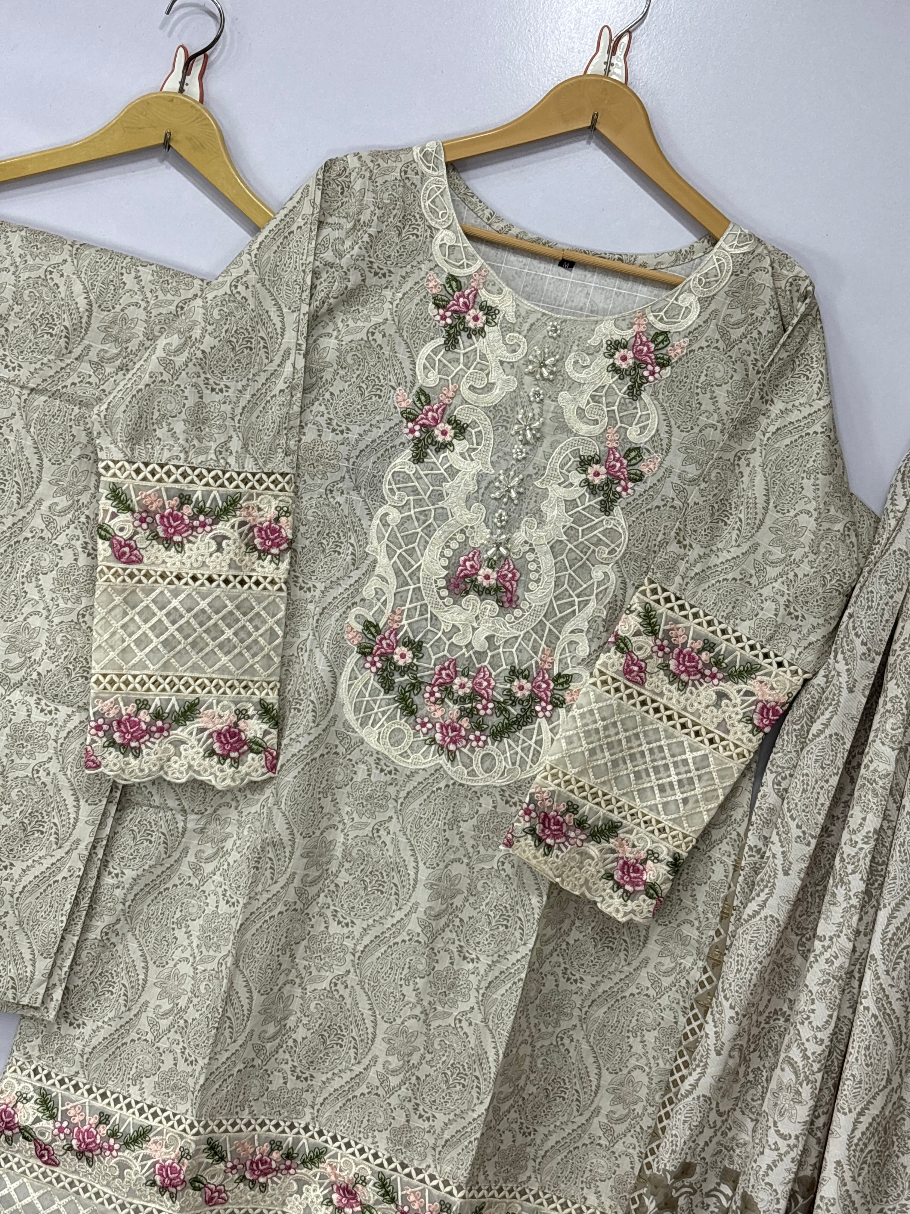 Women 3 peice suit winter fabric ✅