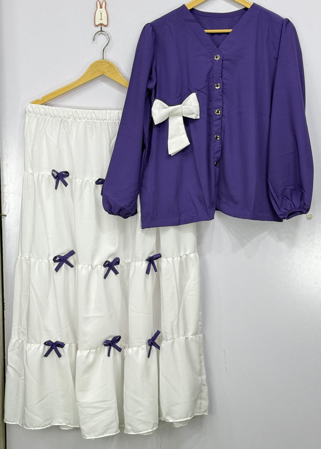 ￼Scourt and shirt 👚