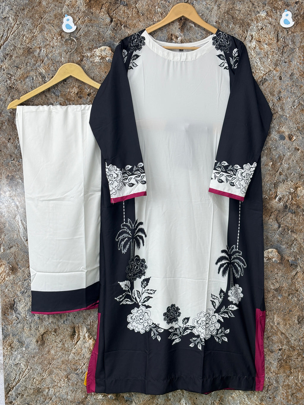 Women 2 pics suit silk fabric ✅