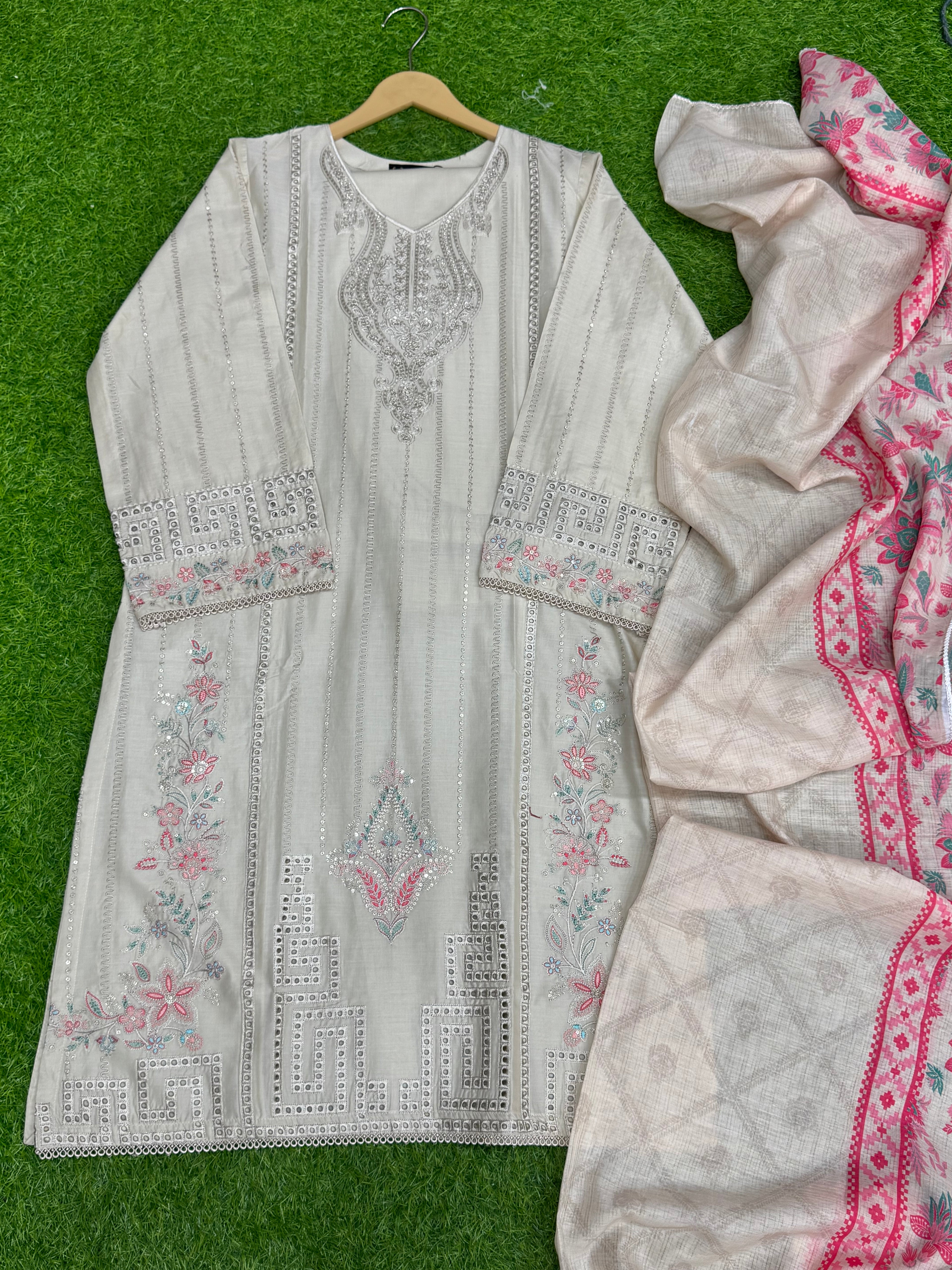 3-Piece Embroidered Suit 👗
