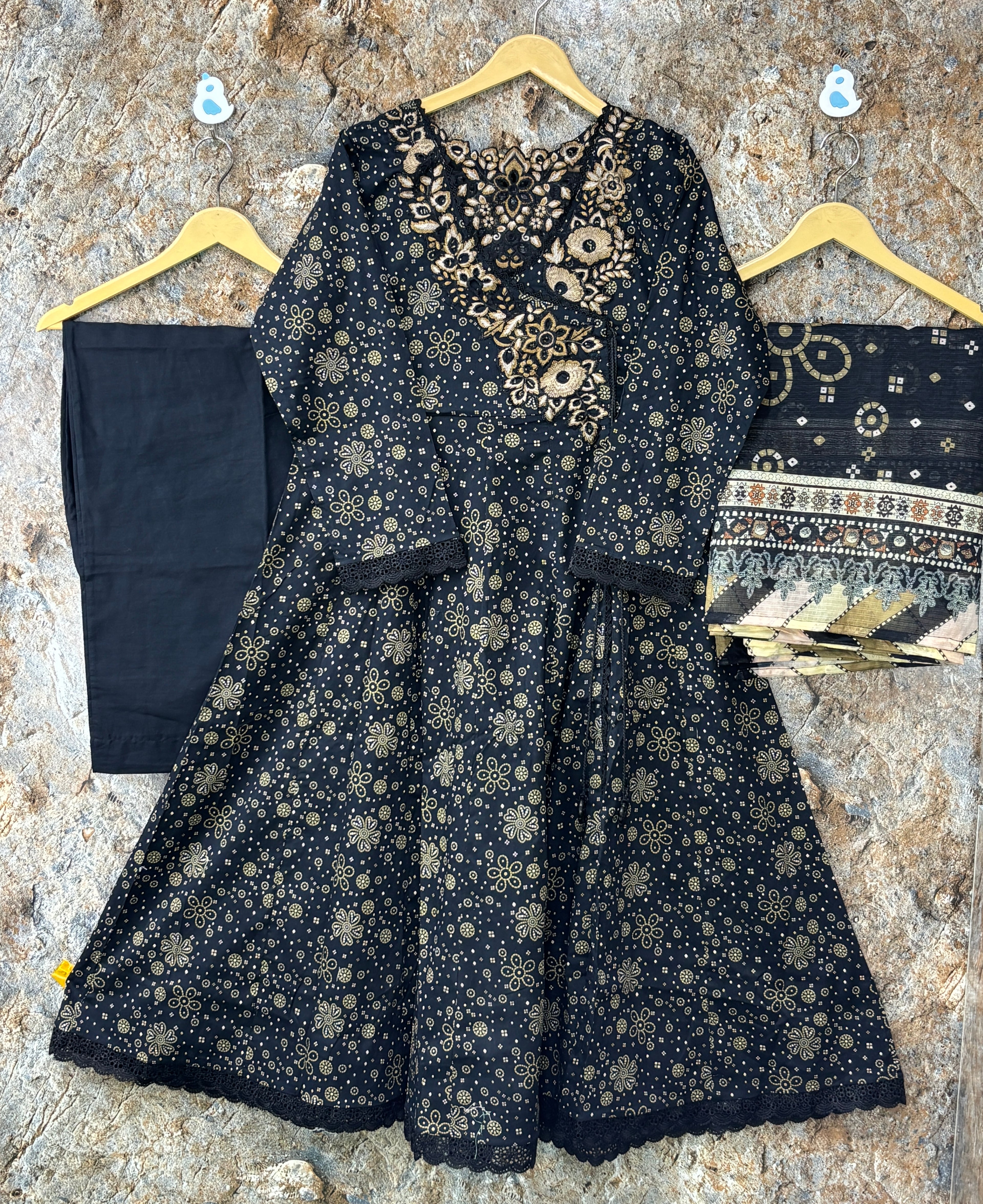 Women 3 peice frock winter ✅